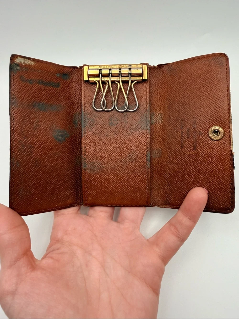 Louis Vuitton Monogram 4-Ring Key Holder - VINTAGE